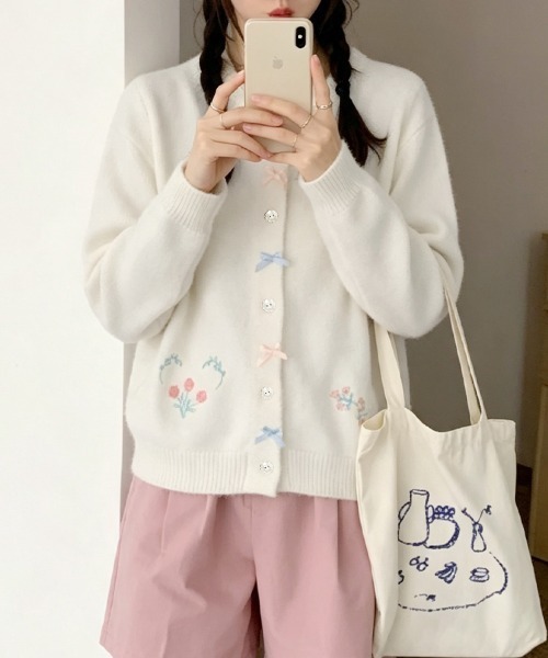 LEMOA(レモア)の「リボン&フラワー刺繍ニットカーディガン(カーディガン/ボレロ・レディース・ピンク/ホワイト/グレー・FREE)」の13枚目の写真