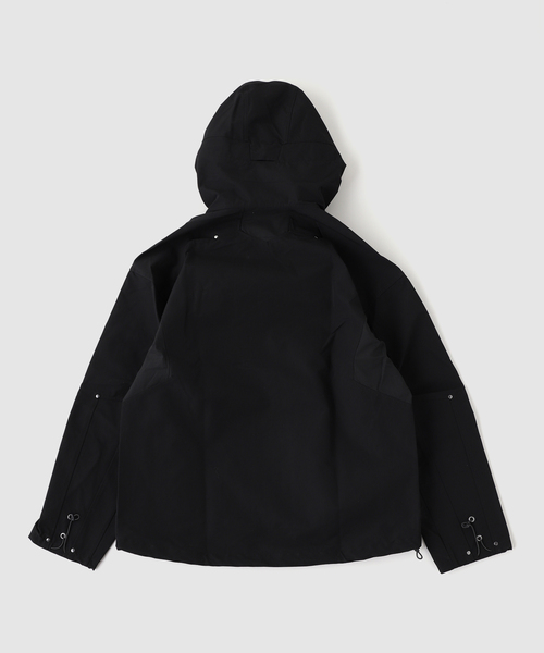 BAYCREW'S DEPO(ベイクルーズデポ)の「PASTOR NOVA /パストルノヴァ DIAGONAL TECH HOODED JACKET(その他アウター・メンズ・ブラック・2/1)」の4枚目の写真