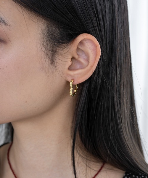 abaskdesign（アバスクデザイン）の「たたき加工　ハート フープピアス（ピアス（両耳用）・レディース・ゴールド/シルバー・FREE）」の15枚目の写真