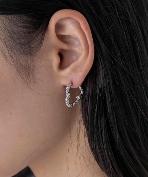 abaskdesign（アバスクデザイン）の「たたき加工　ハート フープピアス（ピアス（両耳用）・レディース・ゴールド/シルバー・FREE）」の10枚目の写真