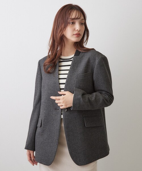 DRESSTERIOR(ドレステリア)の「ハンティング ノーカラージャケット(ノーカラージャケット・レディース・チャコールグレー/ダークブラウン系1・38/34/36)」の6枚目の写真