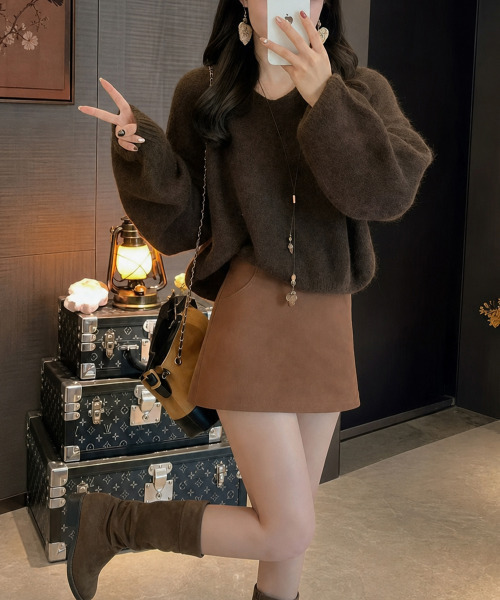 VIVID LADY(ビビッドレディー)の「Vネック ドロップショルダー ニットプルオーバー(ニット/セーター・レディース・アイボリー/ブラウン/ベージュ/チャコールグレー・FREE)」の20枚目の写真