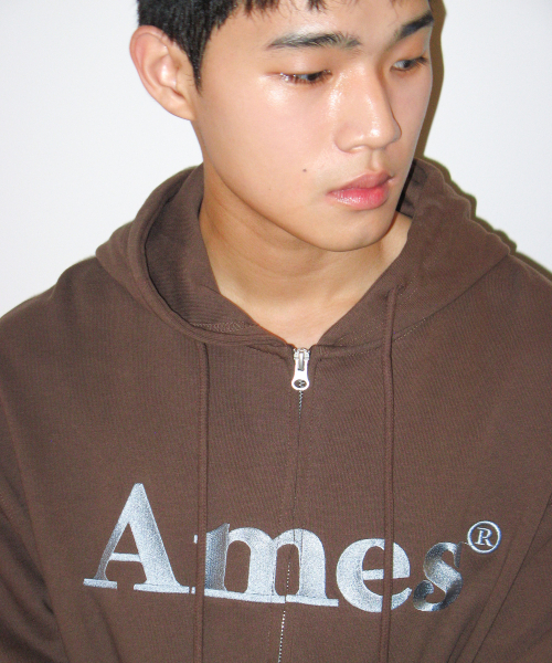 AMESWORLDWIDE(アメスワールドワイド)の「ベーシックロゴジップアップフーディ ブラウン(パーカー・レディース・その他・SMALL/MEDIUM/LARGE)」の11枚目の写真