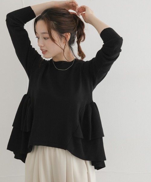 URBAN RESEARCH Sonny Label(アーバンリサーチサニーレーベル)の「『WEB限定』フリルペプラムニットプルオーバー(ニット/セーター・レディース・ネイビー/ブラック/チャコールグレー・FREE)」の1枚目の写真