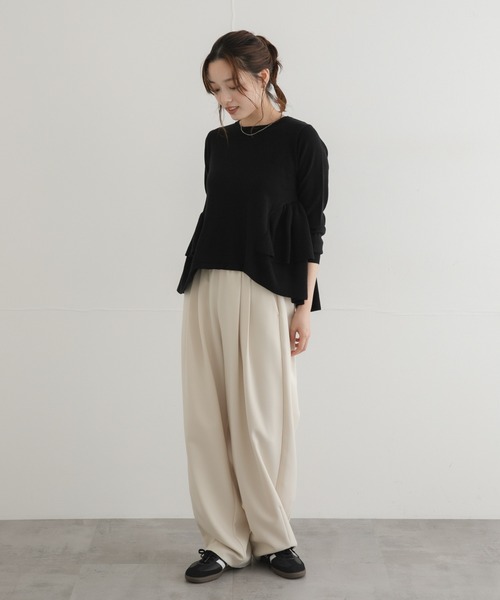 URBAN RESEARCH Sonny Label(アーバンリサーチサニーレーベル)の「『WEB限定』フリルペプラムニットプルオーバー(ニット/セーター・レディース・ネイビー/ブラック/チャコールグレー・FREE)」の21枚目の写真
