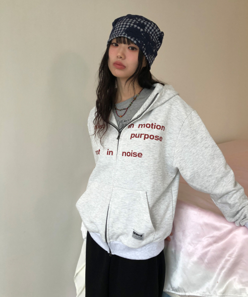 SEW-B（ソービー）の「ハイネック 0416RED（セミオーバー）ジップアップパーカー [ホワイトメランジ]（パーカー・レディース・その他・FREE）」の3枚目の写真