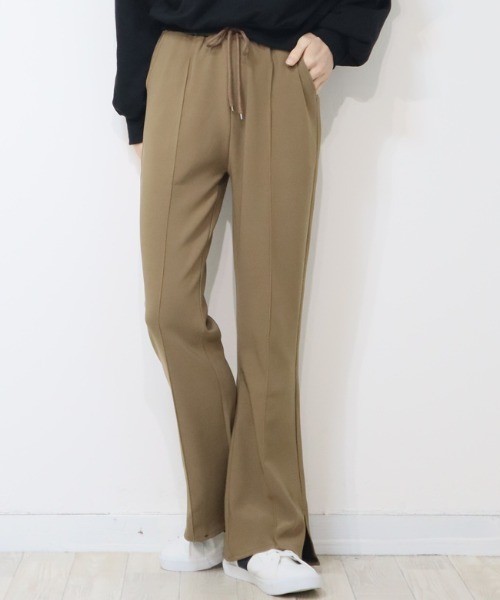 DISKEEN SURE(ディスキーンシュアー)の「楽なのに美脚、ずるいパンツ!ジャージタッチ フレアパンツ(その他パンツ・レディース・キャメル/ブラック/チャコール・FREE)」の3枚目の写真