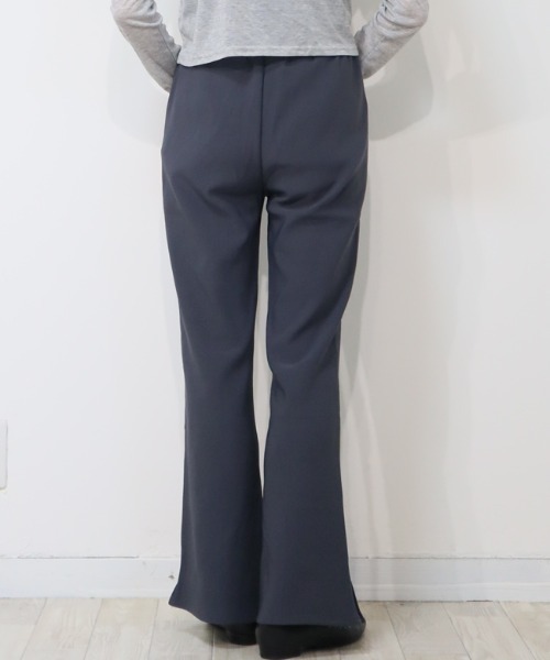 DISKEEN SURE(ディスキーンシュアー)の「楽なのに美脚、ずるいパンツ!ジャージタッチ フレアパンツ(その他パンツ・レディース・キャメル/ブラック/チャコール・FREE)」の9枚目の写真