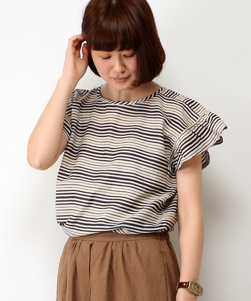 LBC（エルビーシー）の「リネンコットン袖フリルブラウス（シャツ/ブラウス・レディース・グリーン/ネイビー/ブラック・MEDIUM）」の3枚目の写真