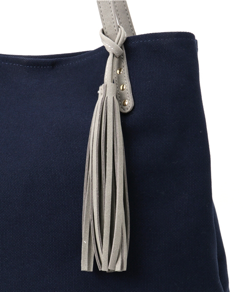 LBC（エルビーシー）の「キャンバスラージトートバッグ                   （トートバッグ・レディース・オフホワイト/グレー/ネイビー・ONE SIZE）」の6枚目の写真