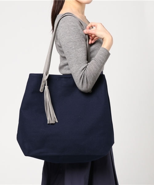 LBC（エルビーシー）の「キャンバスラージトートバッグ                   （トートバッグ・レディース・オフホワイト/グレー/ネイビー・ONE SIZE）」の11枚目の写真