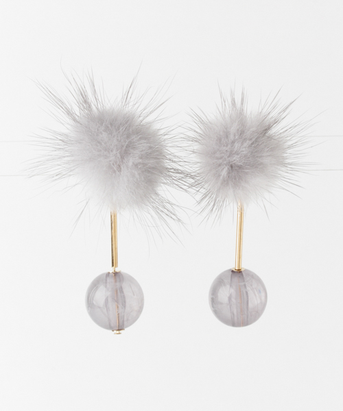 URBAN RESEARCH Sonny Label（アーバンリサーチサニーレーベル）の「ミンクファー×バーピアス（ピアス（両耳用）・レディース・ベージュ/グレー/カーキ・ONE）」の8枚目の写真