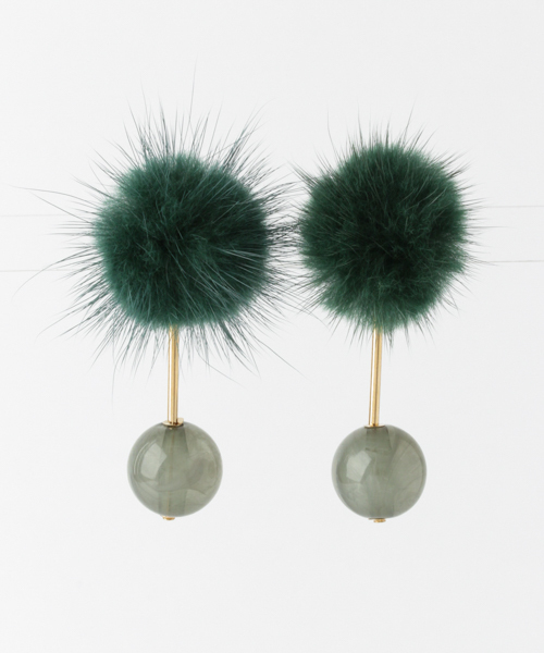 URBAN RESEARCH Sonny Label（アーバンリサーチサニーレーベル）の「ミンクファー×バーピアス（ピアス（両耳用）・レディース・ベージュ/グレー/カーキ・ONE）」の13枚目の写真