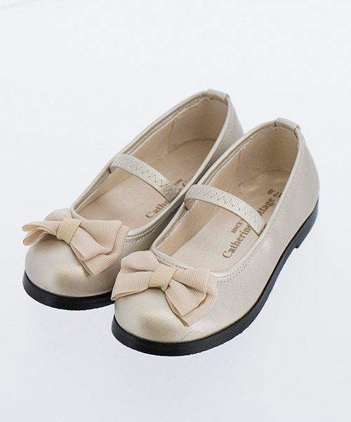 Catherine Cottage（キャサリンコテージ）の「グログランリボンシューズ（ドレスシューズ・キッズ・ブラック/ゴールド・19/13/15 /14/17/18/21/20/16）」の2枚目の写真