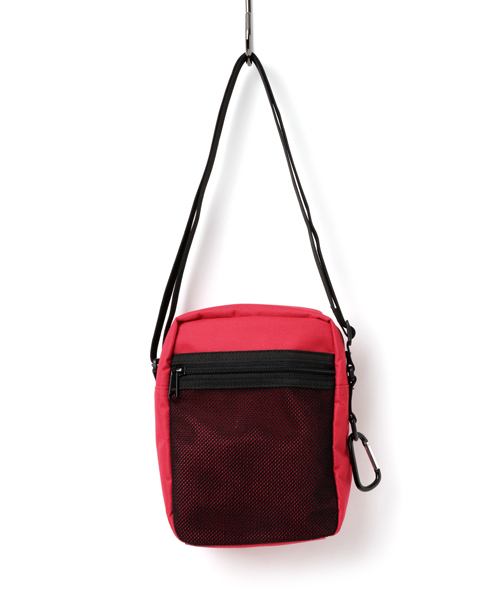 WEGO(ウィゴー)の「WEGO/メッシュポケットスクエアショルダーバッグ(ショルダーバッグ・メンズ・ブラック/レッド/その他1・FREE)」の11枚目の写真