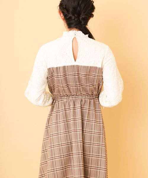 OLIVE des OLIVE（オリーブデオリーブ）の「レース切替ハイネックワンピース（ワンピース・レディース・ブラック/ネイビー/ブラウン・FREE）」の6枚目の写真