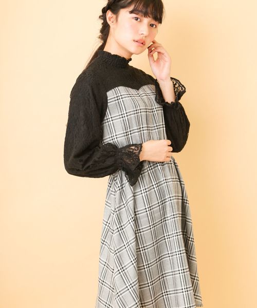 OLIVE des OLIVE（オリーブデオリーブ）の「レース切替ハイネックワンピース（ワンピース・レディース・ブラック/ネイビー/ブラウン・FREE）」の12枚目の写真