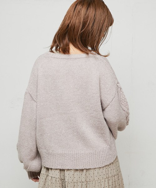 natural couture(ナチュラルクチュール)の「ざっくりケーブルニット(ニット/セーター・レディース・アイボリー/グレイッシュベージュ/パープル・FREE)」の16枚目の写真
