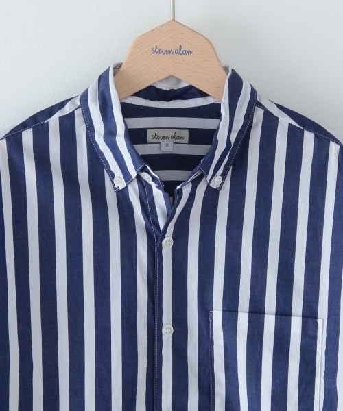 BEAUTY&YOUTH UNITED ARROWS（ビューティーアンドユースユナイテッドアローズ）の「＜steven alan＞ 100/2 BOLD/STRIPE BD/ｼｬﾂ ◆（シャツ/ブラウス・メンズ・ロイヤルブルー/ベージュ・SMALL/LARGE/MEDIUM/X-LARGE）」の4枚目の写真