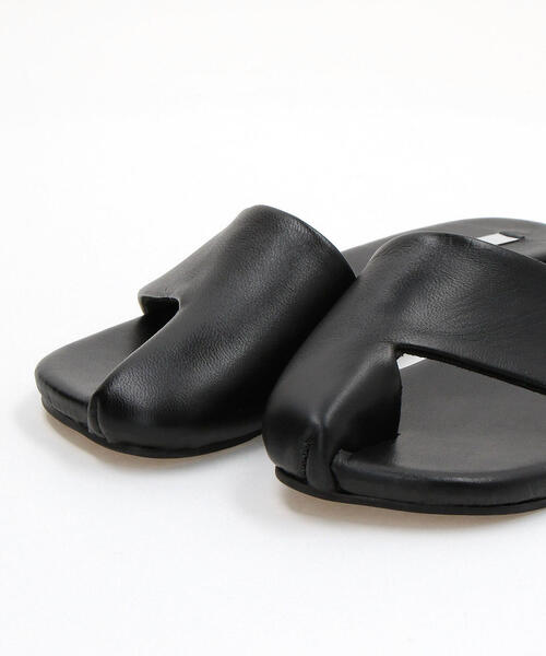 TILLETT(ティレット)の「<TILLETT>レザートングスクエアサンダル ◆(サンダル・レディース・ブラウン/モカ/ブラック・7/8/6)」の8枚目の写真