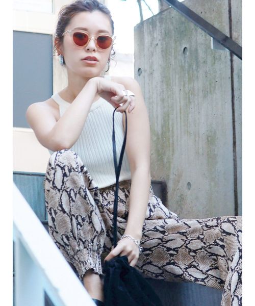 Ungrid（アングリッド）の「パイソンボリュームラフパンツ（その他パンツ・レディース・その他1・FREE）」の3枚目の写真