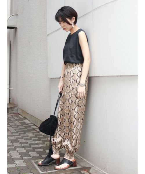 Ungrid（アングリッド）の「パイソンボリュームラフパンツ（その他パンツ・レディース・その他1・FREE）」の8枚目の写真