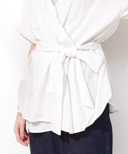 qualite（カリテ）の「【WEB限定】カシュクールブラウス（シャツ/ブラウス・レディース・ブラック/ベージュ/その他・フリー）」の6枚目の写真