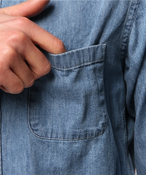 Journal Standard TRISECT(トライセクト)の「デニムボタンダウンシャツ(シャツ/ブラウス・メンズ・ネイビー/ダークブルー/クリアブルー・SMALL/MEDIUM/LARGE)」の5枚目の写真