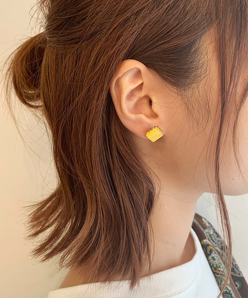 dictionary（ディクショナリー）の「【dictionary / ディクショナリー】 カラービーズ ピアス（ピアス（両耳用）・レディース・ホワイト/ピンク/イエロー/ベージュ/ブラウン/レッド/オフホワイト/ターコイズブルー・FREE）」の6枚目の写真