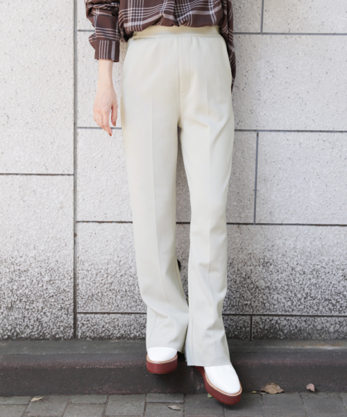 LOWRYS FARM（ローリーズファーム）の「ポンチバックスリットパンツ　848388（その他パンツ・レディース・ブラック/ブラウン/アイボリー・FREE）」の2枚目の写真