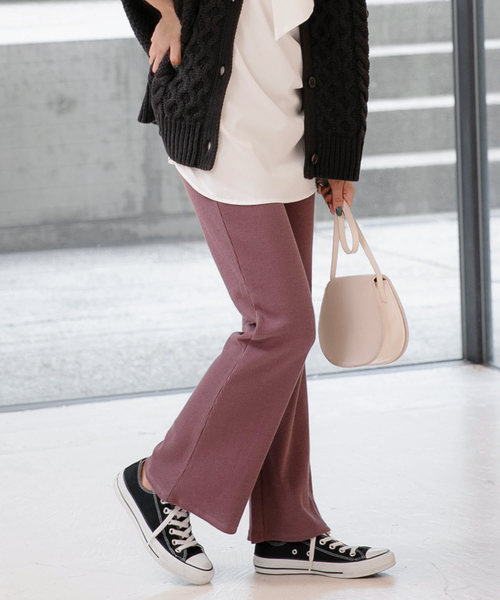 KOBE LETTUCE（コウベレタス）の「リブフレアパンツ【セットアップOK】（その他パンツ・レディース・パープル/グリーン/ブラック/ベージュ・FREE）」の12枚目の写真