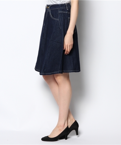 Chico（チコ）の「デニムフレアスカート（スカート・レディース・ネイビー/オフホワイト・FREE）」の9枚目の写真