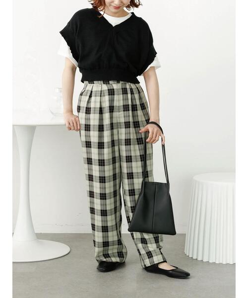 SLURR（スラ―）の「Vネックショート再生ポリエステルビスチェ風ベスト（ベスト・レディース・ブラック/アイボリー/ミント/ベージュ/チョコ・FREE）」の11枚目の写真