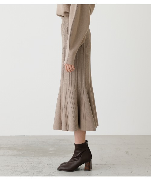 AZUL by moussy（アズールバイマウジー）の「MERMAID FLARE KNIT SKIRT/マーメイドフレアニットスカート（スカート・レディース・ブラック/ベージュ/ライトパープル・SMALL/MEDIUM）」の8枚目の写真