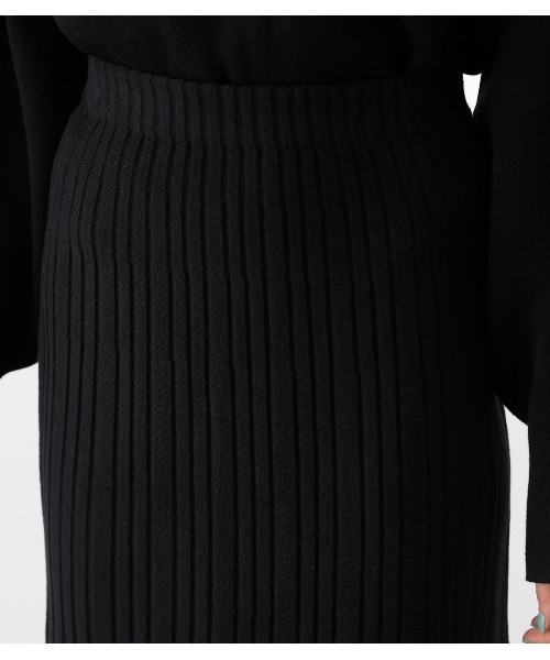 AZUL by moussy（アズールバイマウジー）の「MERMAID FLARE KNIT SKIRT/マーメイドフレアニットスカート（スカート・レディース・ブラック/ベージュ/ライトパープル・SMALL/MEDIUM）」の19枚目の写真