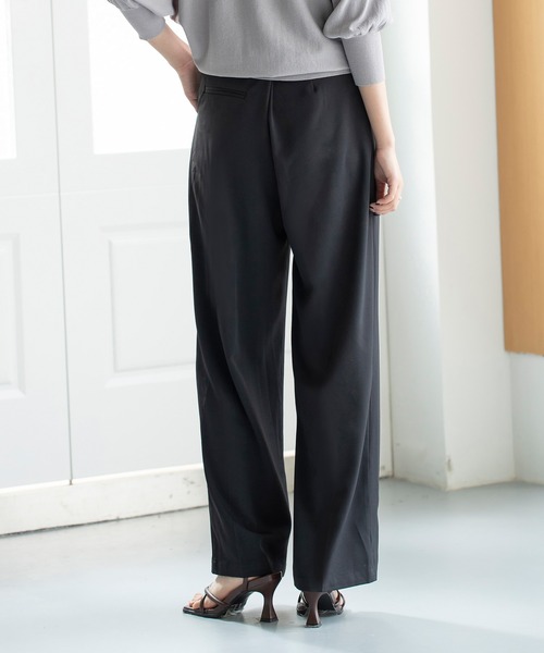 SAISON DE PAPILLON（セゾンドパピヨン）の「ツータックフルレングスワイドパンツ（その他パンツ・レディース・ブラウン/ブラック/チャコール/アイボリー・L/M/S/XL）」の8枚目の写真