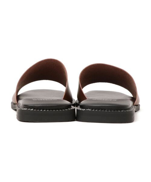 SHIPS（シップス）の「【WEB限定】チェーンサンダル 22.5~25◆（サンダル・レディース・ブラック/ダークグレー/ブラウン・35/36/37/38）」の4枚目の写真