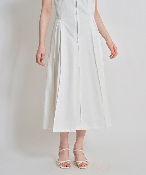 tocco closet(トッコ クローゼット)の「【ZOZO限定】マルチWAYサスペンダー付きフロントジップデニムタックジャンパースカート(ジャンパースカート・レディース・オフホワイト/ブルー・M)」の3枚目の写真