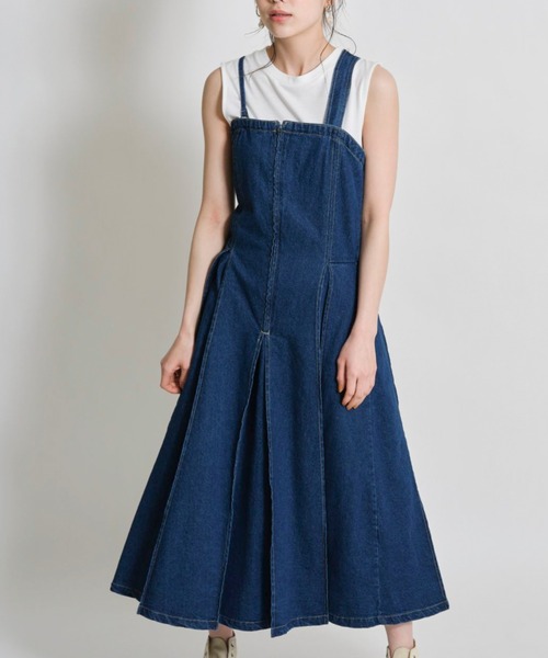 tocco closet(トッコ クローゼット)の「【ZOZO限定】マルチWAYサスペンダー付きフロントジップデニムタックジャンパースカート(ジャンパースカート・レディース・オフホワイト/ブルー・M)」の5枚目の写真
