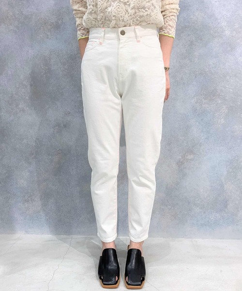 Q（キュー）の「Qgirlホワイトデニム（デニムパンツ・レディース・ホワイト・LARGE/MEDIUM/X-SMALL/SMALL）」の5枚目の写真