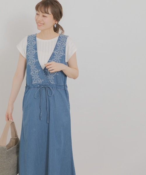 URBAN RESEARCH Sonny Label（アーバンリサーチサニーレーベル）の「クロス刺繍デニムジャンパースカート（ワンピース・レディース・ライトインディゴブルー/インディゴブルー・FREE）」の17枚目の写真