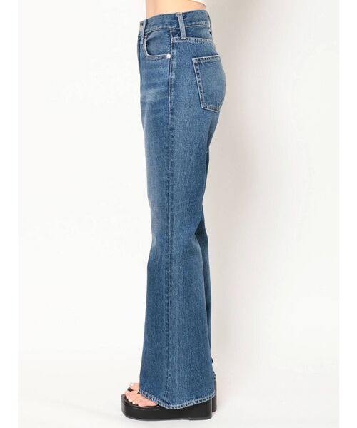 EVRIS（エヴリス）の「ECOフレアデニムパンツ（デニムパンツ・レディース・インディゴブルー/ライトブルー・SMALL/MEDIUM）」の10枚目の写真