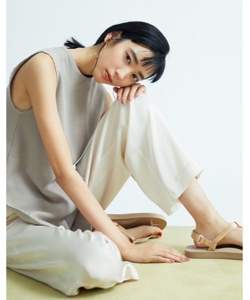 suicoke(スイコック)の「【SUICOKE】COKO-EM/emmi(サンダル・レディース・ベージュ・23/24/25)」の13枚目の写真