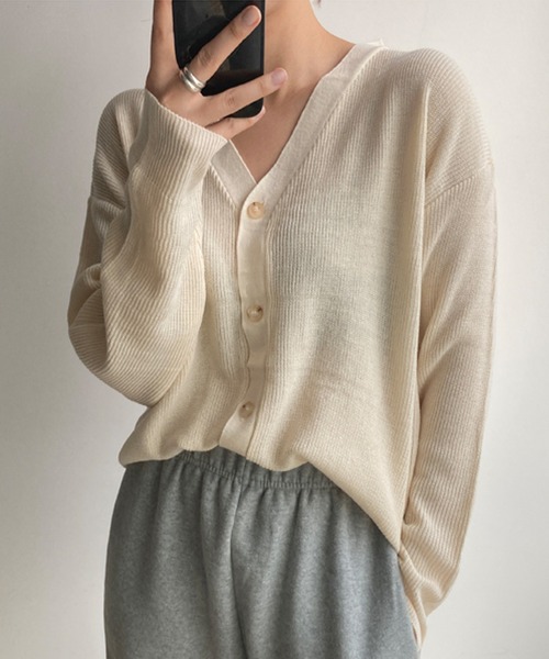 fd style（エフディ スタイル）の「【Chuzchuz】Vネックカーディガン（カーディガン/ボレロ・レディース・ネイビー/ピンク/イエロー/ライトベージュ・FREE）」の2枚目の写真