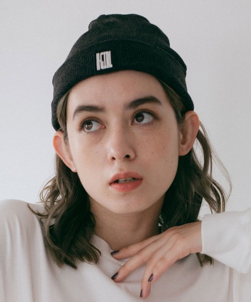 X-girl(エックスガール)の「MELANGE KNIT CAP(ニットキャップ/ビーニー・レディース・ホワイト/ブラック/オレンジ/ブルー・ONE SIZE)」の2枚目の写真