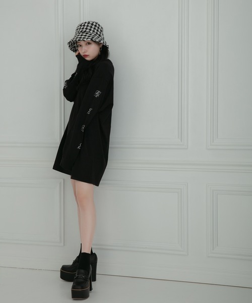 ANDGEEBEE（アンジービー）の「【UNISEX】ロゴスリーブロンT（Tシャツ/カットソー・レディース・ブラック/ホワイト・MEDIUM）」の17枚目の写真