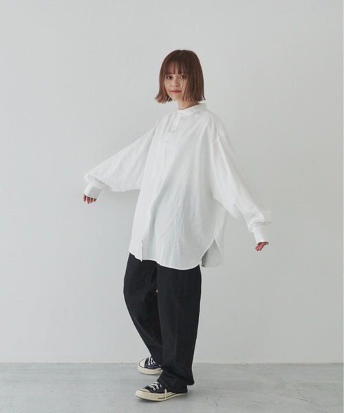 flaner(フラネ)の「ルーズバンドカラーシャツ(シャツ/ブラウス・レディース・ホワイト/ベージュ・FREE)」の7枚目の写真