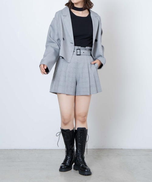 WEGO（ウィゴー）の「WEGO/ベルトタックプリーツキュロット（スカート・レディース・ブラウン/ベージュ系その他2/ブラック系その他2・FREE）」の4枚目の写真