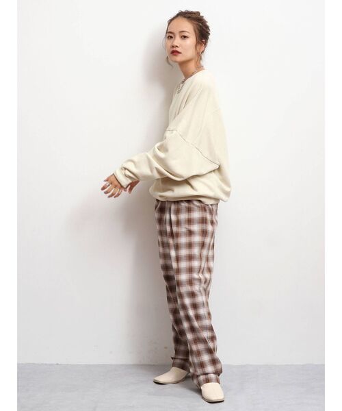 Ungrid（アングリッド）の「ウォッシュルーズスウェット(トレーナー)（スウェット・レディース・ブラウン/レッド/アイボリー・FREE）」の10枚目の写真