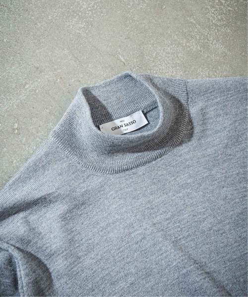 Gran Sasso（グランサッソ）の「【GRANSASSO / グランサッソ】別注 12ゲージ モックネック ニット（ニット/セーター・メンズ・ライトグレー/ブラック/ベージュ/ネイビー/ブラウン系その他/ブルー系その他・SMALL/MEDIUM/LARGE）」の13枚目の写真